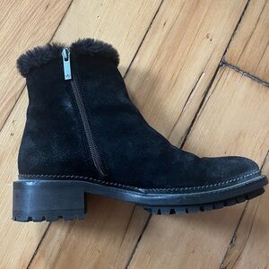 Aquatalia suede boots, 9.5. Lined with faux fur. Narrow toe box. Barely worn.